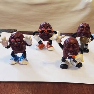 Vintage 1987 set of 4 California Raisins PVC figures